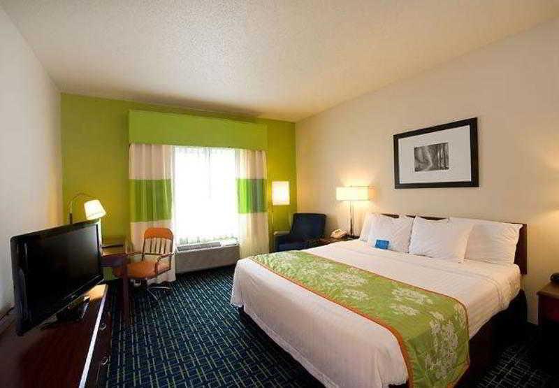 Fairfield Inn & Suites Traverse City Værelse billede