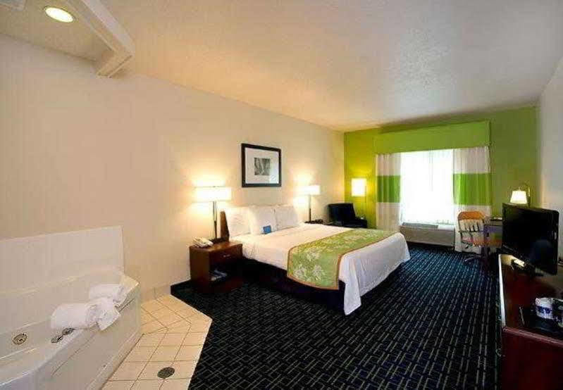 Fairfield Inn & Suites Traverse City Eksteriør billede